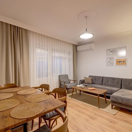موتيل كيتشوكويو Gurel Garden House المظهر الخارجي الصورة