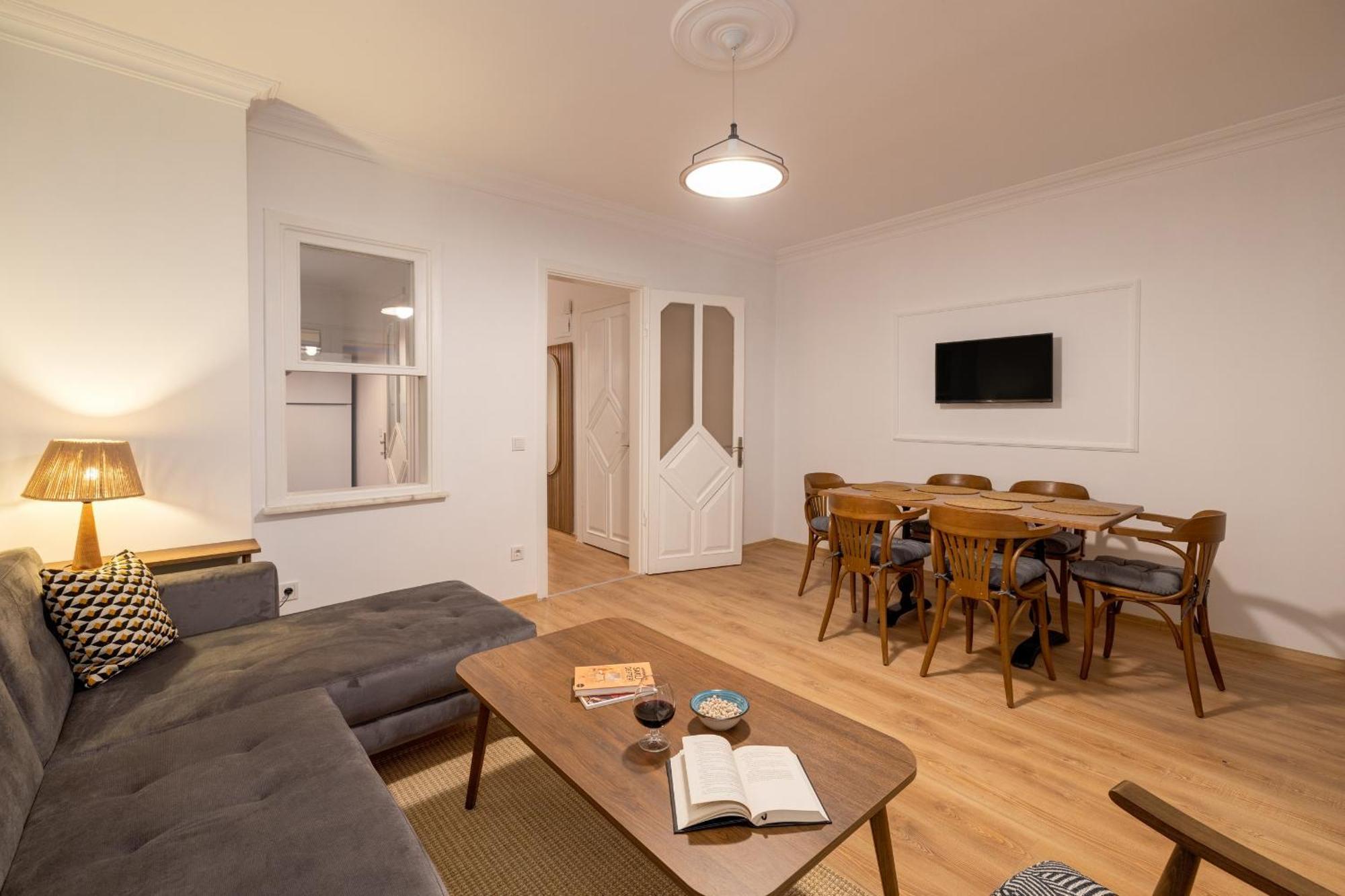 موتيل كيتشوكويو Gurel Garden House المظهر الخارجي الصورة